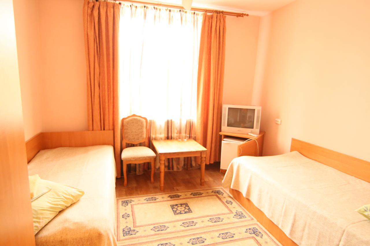 Hotel Center on Korolya Minsk Buitenkant foto